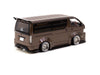 616toys®現貨・TARMAC 1/43 豐田 Hiace Widebody (棕)